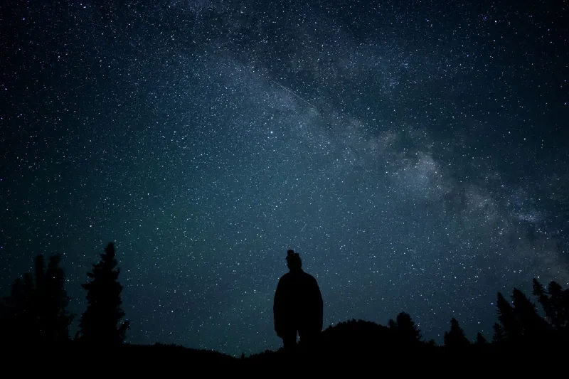 Planets in Reverse, Heart in Rewind: The Astrological Truth Behind Why You Keep Texting Your Ex